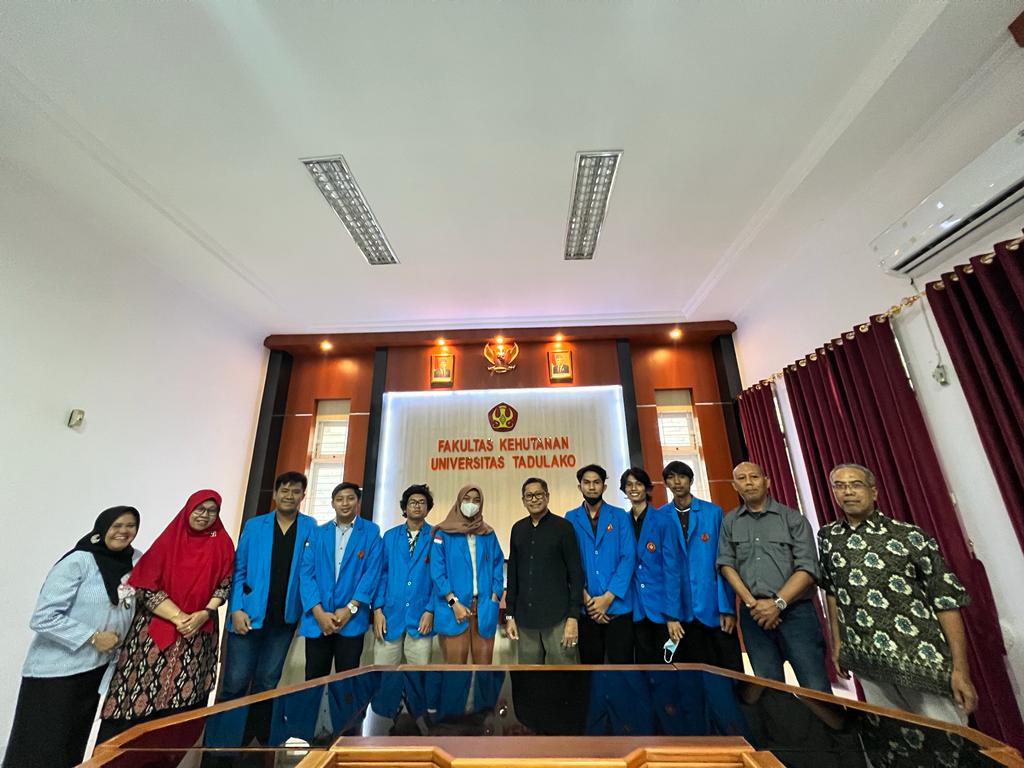 Thumbnail Pelepasan Mahasiswa MBKM oleh Dekan Fakultas Kehutanan